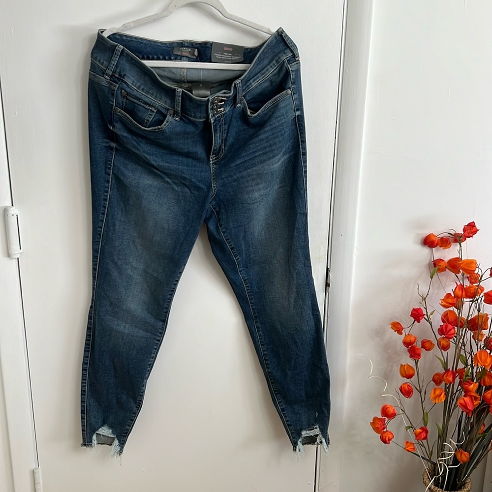 Torrid High Rise Super Skinny Jegging 18 Tall